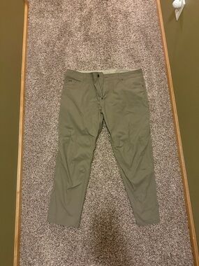 Men's Olive Green Casual Pants Kuhl